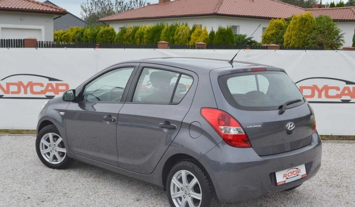 Hyundai i20 cena 19900 przebieg: 153391, rok produkcji 2012 z Janów Lubelski małe 301